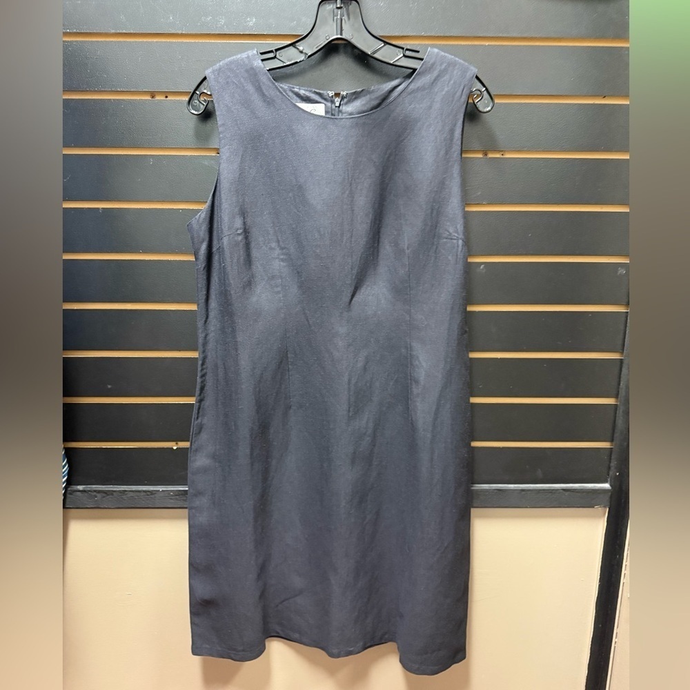 NWT Jennifer Eden Black Sleeveless Shift Dress Knee Length Size 16